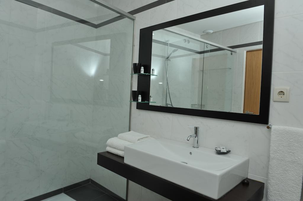 Pensao Santo Antonio Hotel Vila Nova de Famalicão Szoba fotó